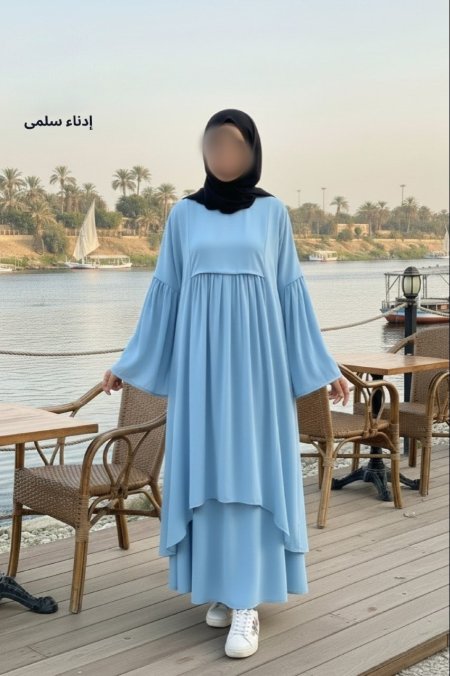 ادناء سلمى عبارة عن كاب وتنورة